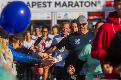 Foto offerta MARATONA DI BUDAPEST | 42K,30K,14K,10K,5K, immagini dell'offerta MARATONA DI BUDAPEST | 42K,30K,14K,10K,5K di Ovunque viaggi.